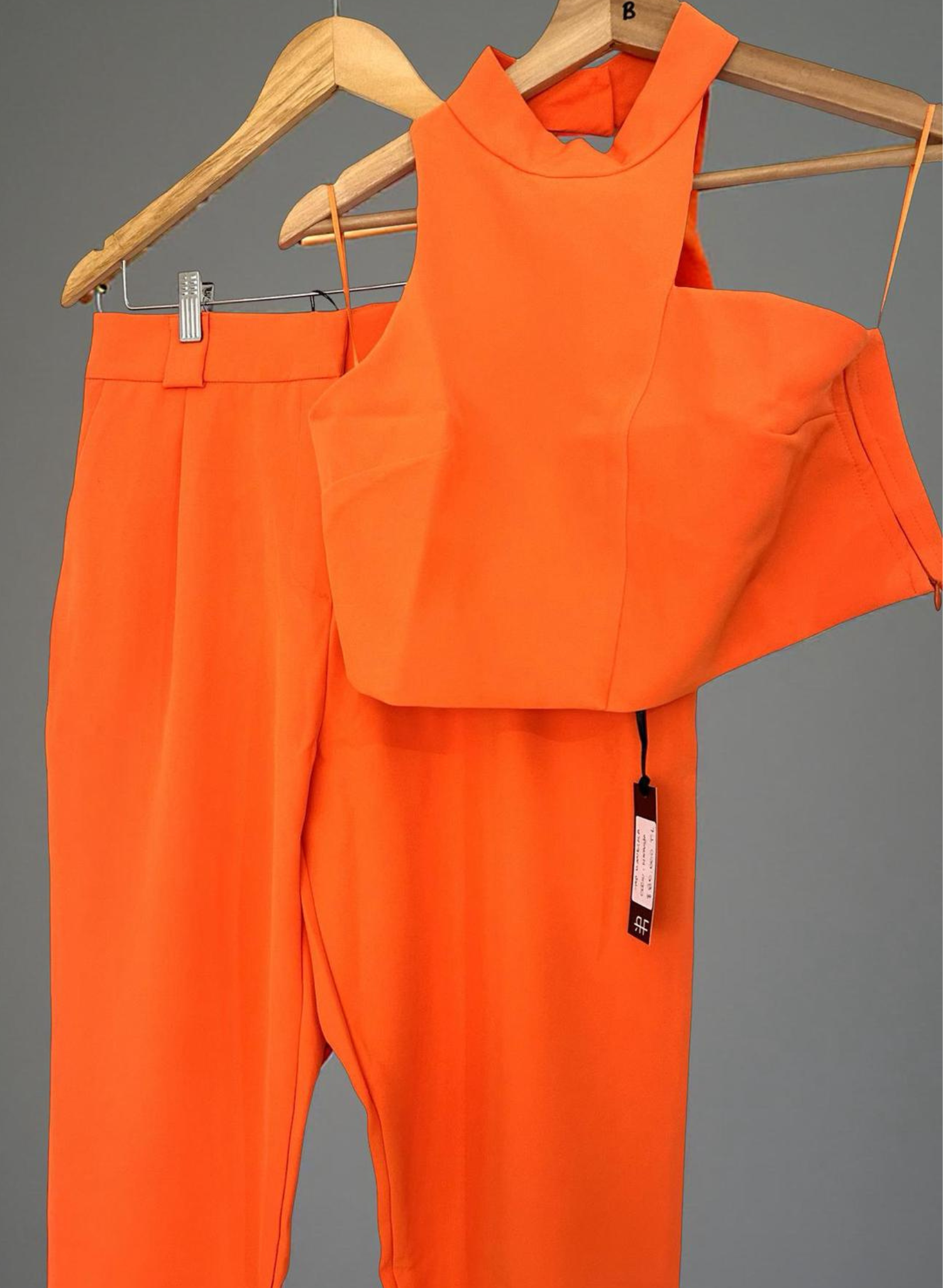 CONJUNTO SASTRERO GUBHA